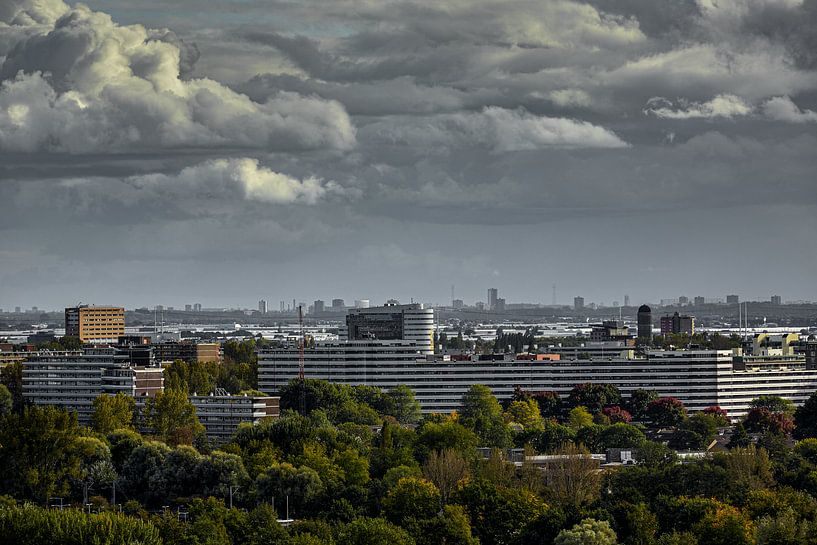 skyline-zoetermeer vanuit Snowworld van Ton Van Zeijl