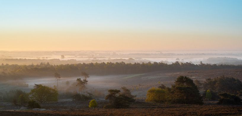 Sunrise with fog by zeilstrafotografie.nl