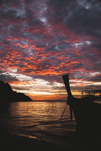Zonsondergang op Sunset Beach: Koh Lipe's Avondspektakel