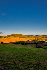 Avondwandeling door het mooie avondlicht van Schmalkalden van Oliver Hlavaty