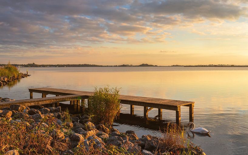 The jetty at the Schildmeer in Groningen by Marga Vroom