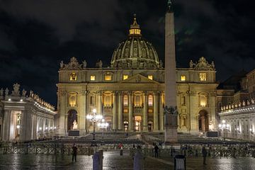 Vaticaanstad - Sint-Pietersbasiliek bij nacht van t.ART