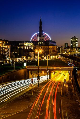 Düsseldorf van Michael Blankennagel