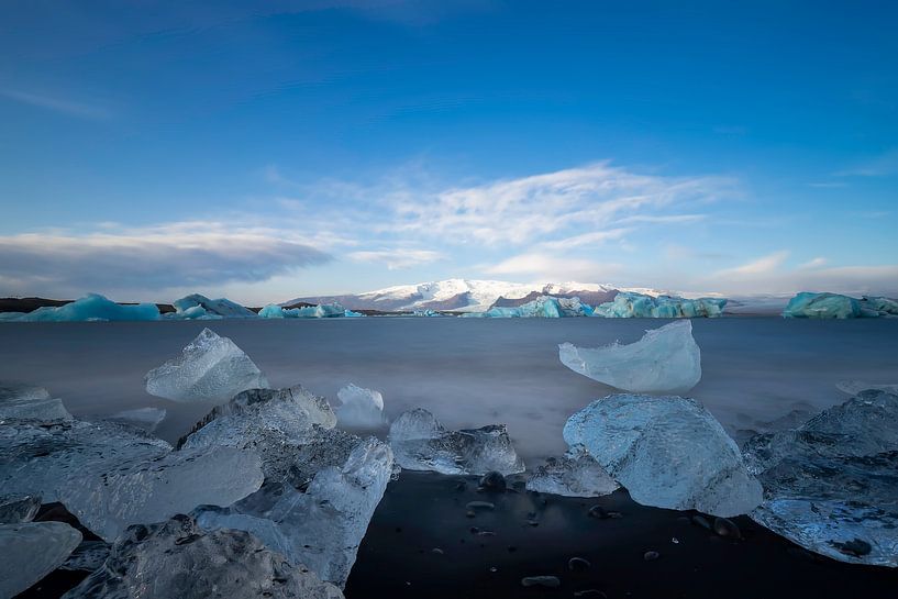 Ice floe lake Jökulsárlón in Iceland by Raymond Rollema