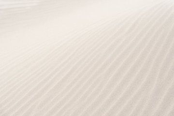 Structuur in het zand, Strand van Danielle Bosschaart
