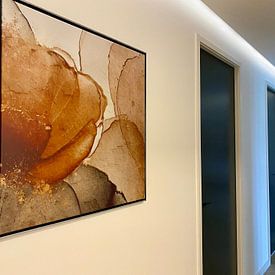 Customer photo: Botanical Brilliance VIII Botanical Beauty Abstract watercolour in earth tones rust brown, terracotta and sparkling gold by MadameRuiz, on canvas