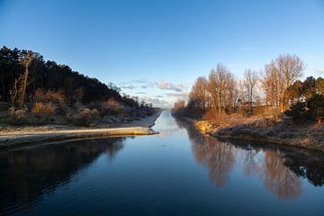 Reflektionen an den Amsterdamer Wasserversorgungsdünen von Nel Diepstraten