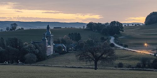Sunrise at Beusdael Castle