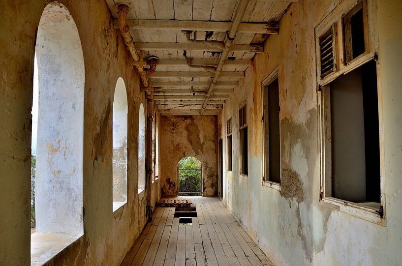 Quarantänegebäude Curaçao von Karel Frielink