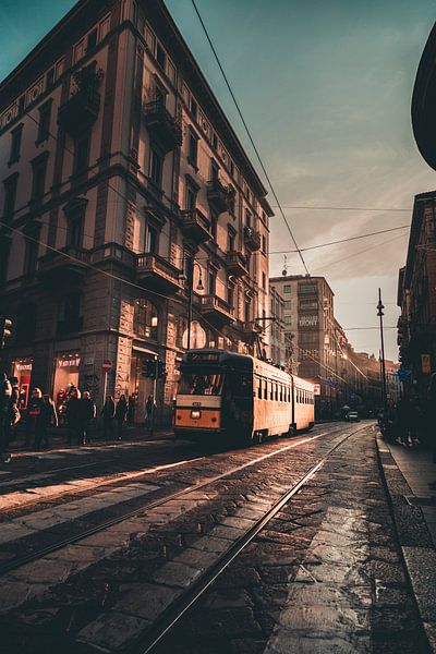 Milan by Hello Pompoyo