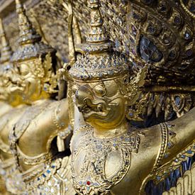 Beeldjes King's Grand Palace in Bangkok, Thailand van Maurice Verschuur