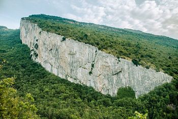 Felsformation in Arco, Italien