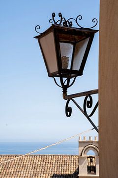 The lamp by Michelle van Merrienboer