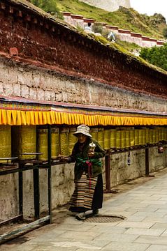 Traditionele Tibetaanse pelgrim van Zoe Vondenhoff