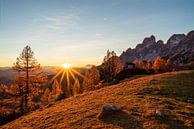 Sonnenuntergang in den österreichischen Bergen von Coen Weesjes Miniaturansicht