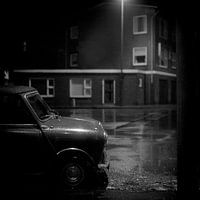 Mini par une soirée sombre