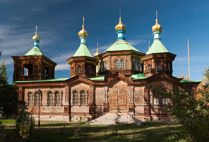 Heilige drie-eenheids-kathedraal in Karakol.  van Adri Vollenhouw