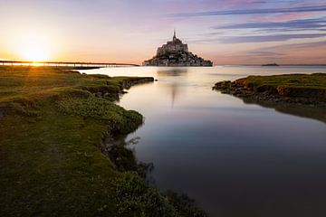 Mont saint michel in een sprookjes achtige setting van Joey Hohage