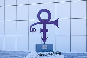 Prinz-Symbol im Paisley Park in Chanhassen Minnepolis im Schnee