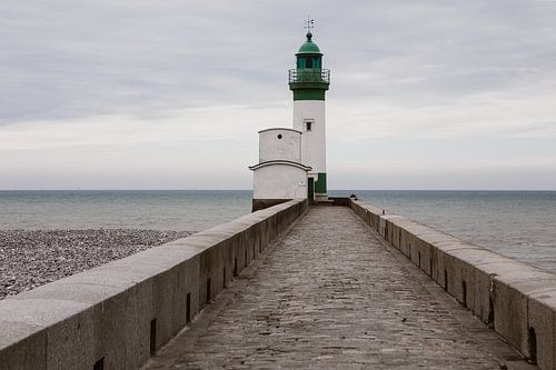 Le Tréport – Der Leuchtturm von Evelien Bauwens
