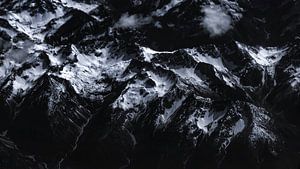 DARK ALPS 1-1 van WILDLIGHT PHOTOGRAPHY