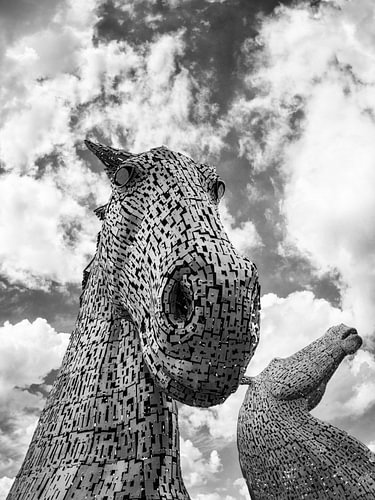Kelpies, mythologische Pferde aus Schottland