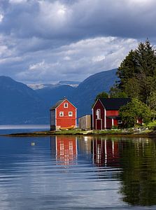 Omainsel im Hardangerfjord, Norwegen