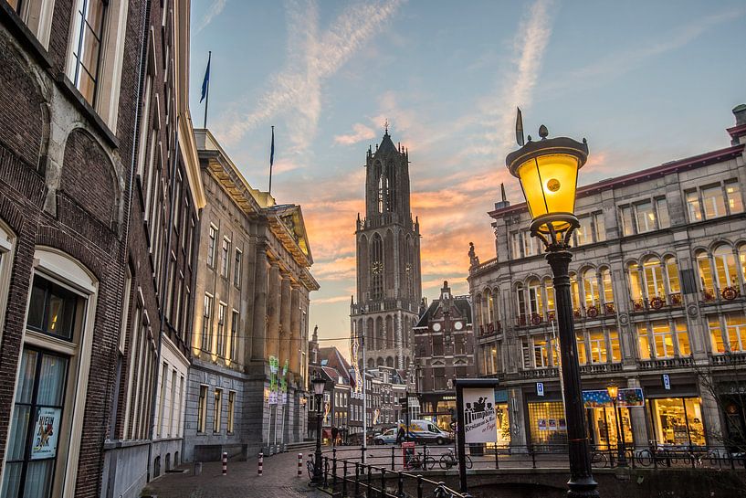 Stadshuisbrug en de Domtoren bij ochtendlicht van De Utrechtse Internet Courant (DUIC)