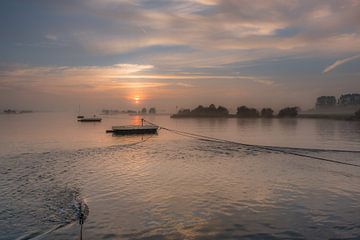 gierponten bij pontje Eck en Wiel Nederrijn