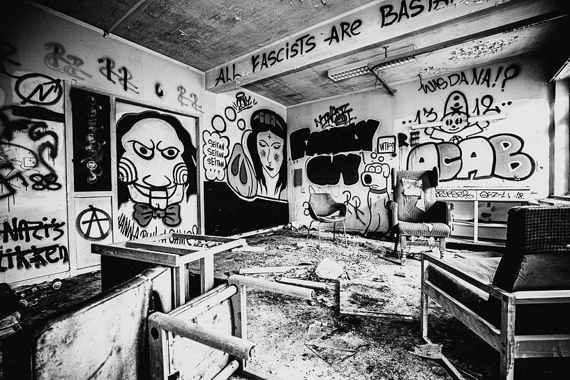 Therapiekamer in een verlaten psychiatrische ziekenhuis van SchippersFotografie