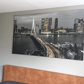 Klantfoto: Skyline Rotterdam by Night  - Rotterdams Finest !   van Sylvester Lobé, op canvas