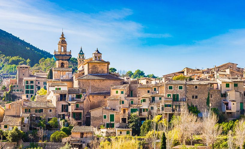 Vieux village méditerranéen de Valldemossa sur l'île de Majorque, Espagne par Alex Winter