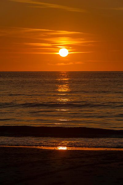 Zonsondergang Texel by Henri Kok
