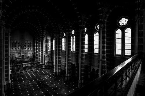 Invallend licht in klooster kapel