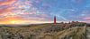 Texel Leuchtturm bei Sonnenuntergang. von Justin Sinner Pictures ( Fotograaf op Texel) Miniaturansicht