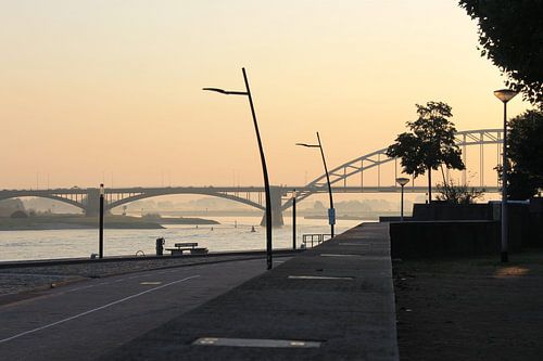 Lever du soleil sur le Waal