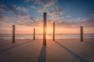 Landschap Kust, Palendorp en Strand Petten van Original Mostert Photography