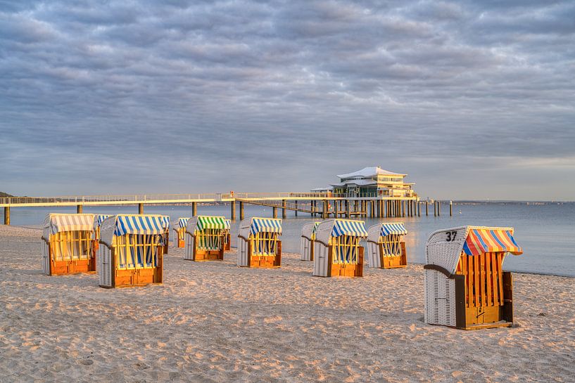 Morgensonne am Timmendorfer Strand von Michael Valjak