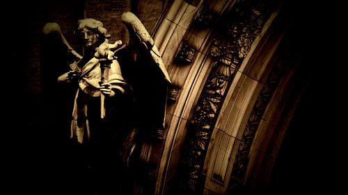 Engel en poort (Angel and Gate)