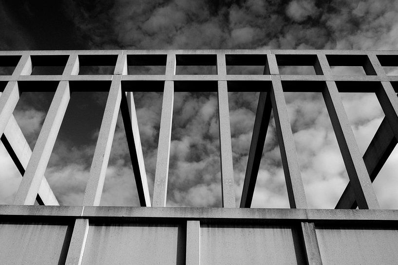 Betonnen constructie. van M. van Oostrum