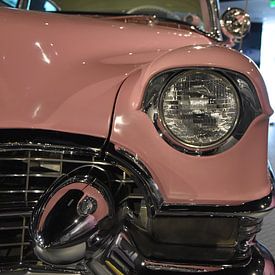 Pink Cadillac, la voiture emblématique d'Elvis Presley sur Monique ter Keurs