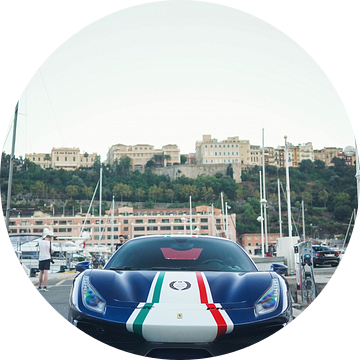 Ferrrari 488 Pista Piloti in de haven van Monaco van Joost Prins Photograhy