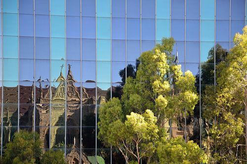 Reflectie van St. Mary's kathedraal