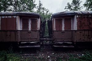 Die Waggons eines alten verlassenen Zuges