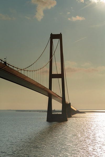 Die Brücke über den Großen Belt. von Menno Schaefer