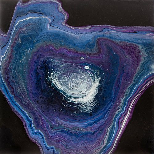 Geode - Abstract schilderij van acrylverf op steen van Hannie Kassenaar