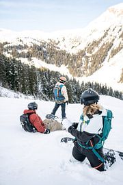 Freeriding powder snow riding Snowboarder in the Allgäu, Hoher Ifen by Leo Schindzielorz