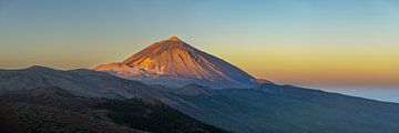 In the first light of the Teide by Walter G. Allgöwer