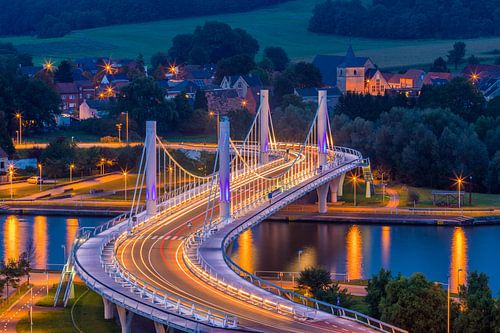 Hangbrug over het Albertkanaal in Kanne