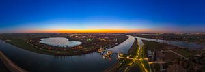 Sluis Lekdijk in sunset van Stefano Scoop